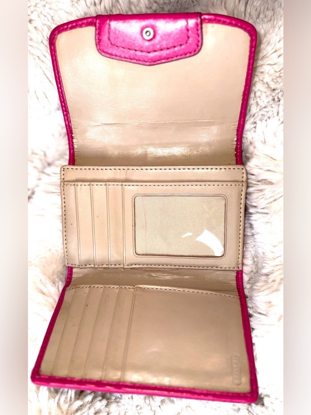 Coach Beige and Pink Signature Canvas Wallet - Picture 4 of 9